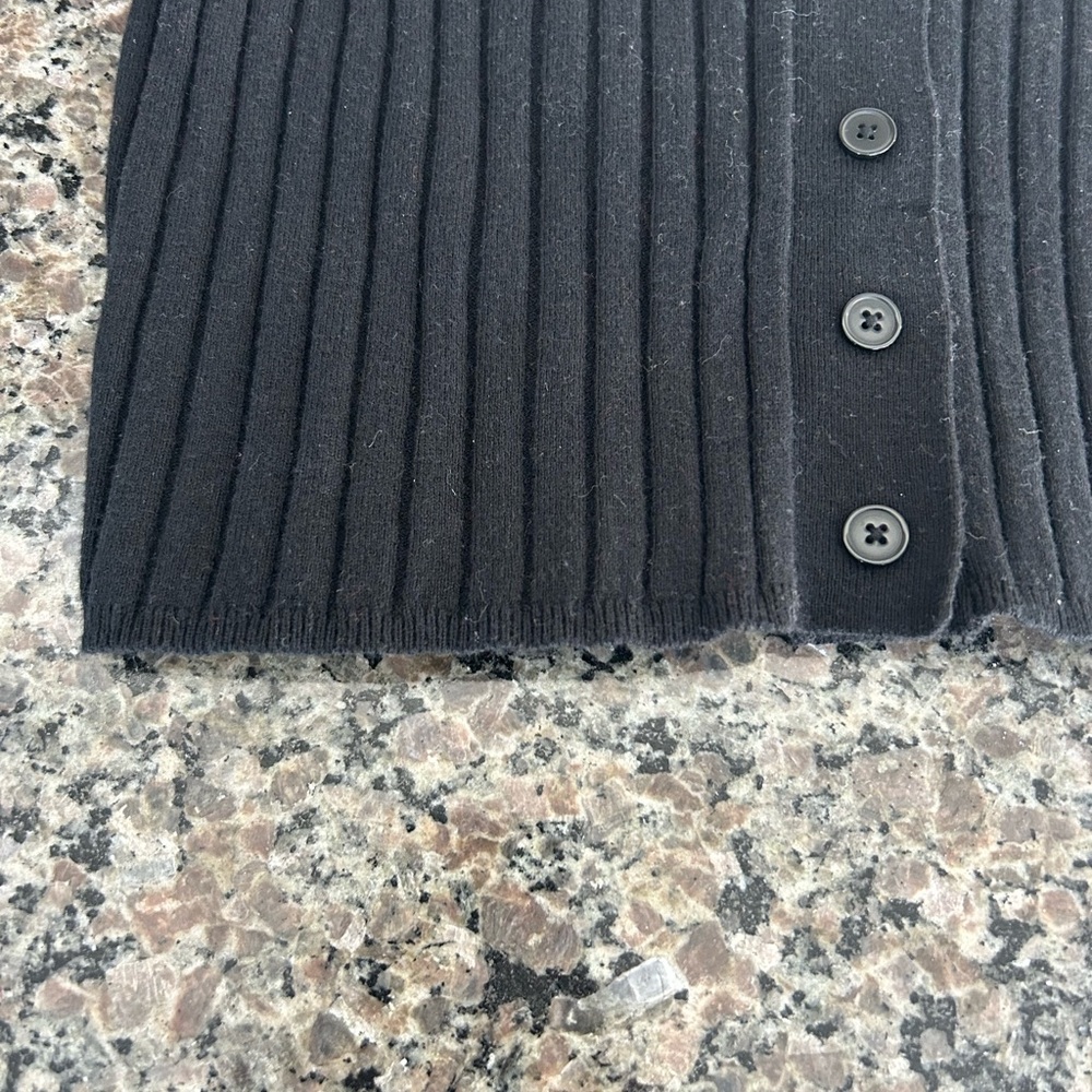 Universal Thread Black Button-Up Cropped Cardigan size medium - Picture 4 of 6